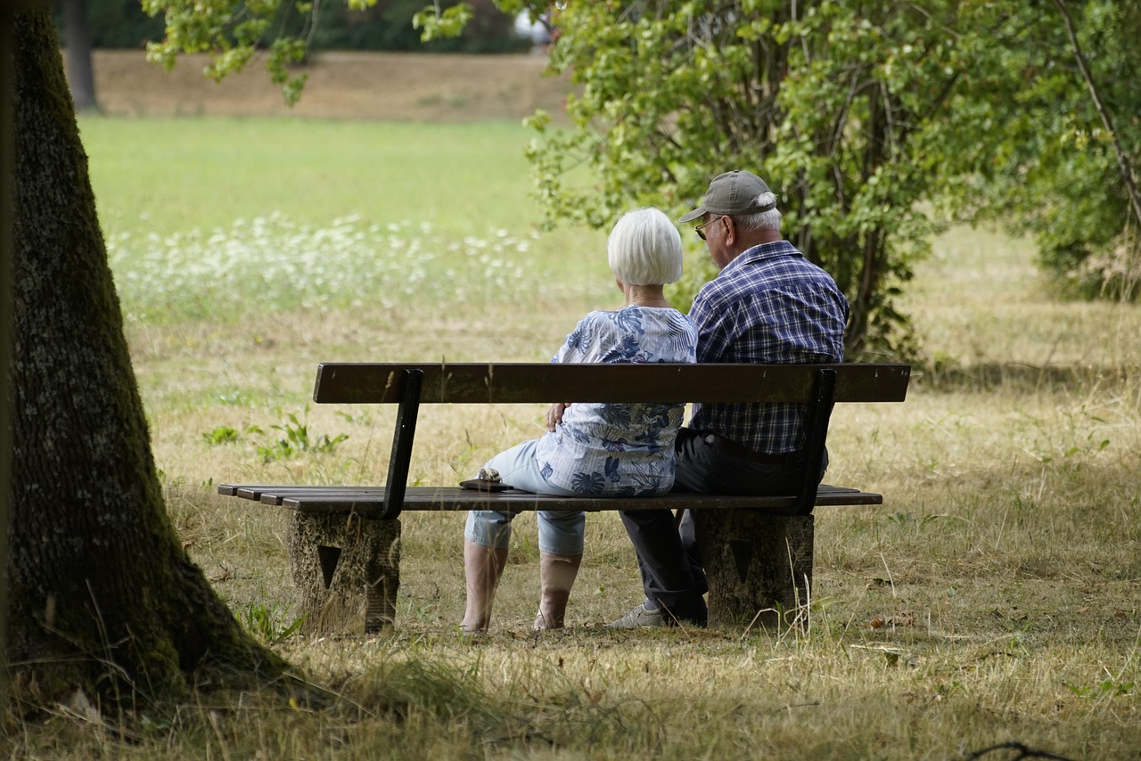 retiree, pensioners, elderly, couple, bench, park, retiree, elderly, elderly, elderly, elderly, elderly, couple-7390179.jpg